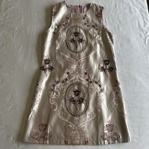 Beaded and Embroidered Pink Dress Size 6 Wedding Special Event Dance